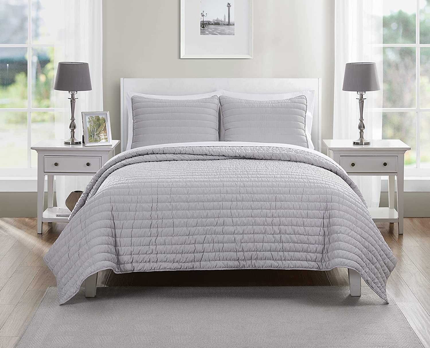 Perry Ellis Portfolio Full/Queen Sized 3 Piece Quilt Set White, FOB KS