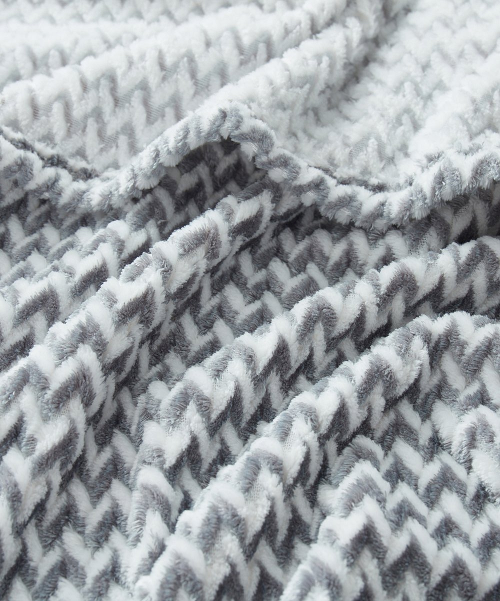 Perry Ellis Portfolio Enzo Chevron Jacquard Blanket Grey, FOB KS