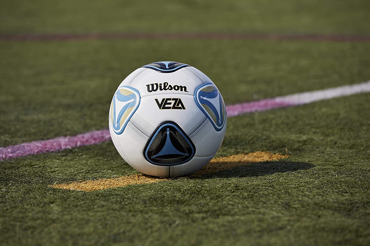 Wilson Unisex-Adult Soccer Ball WTE9705IB, White/Blue, Size 5