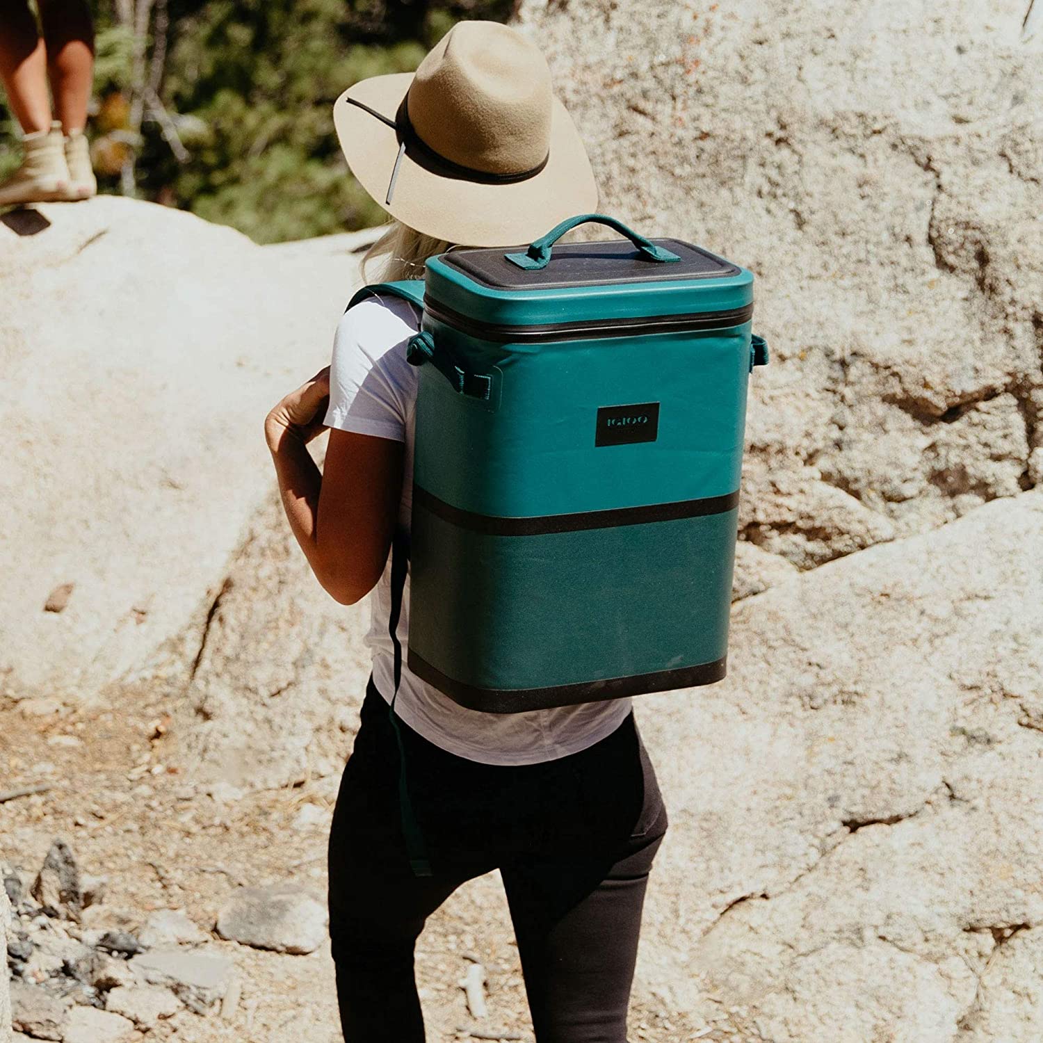 Igloo Reactor Lid Backpack 24 Can Cooler, Brown Box, FOB KS