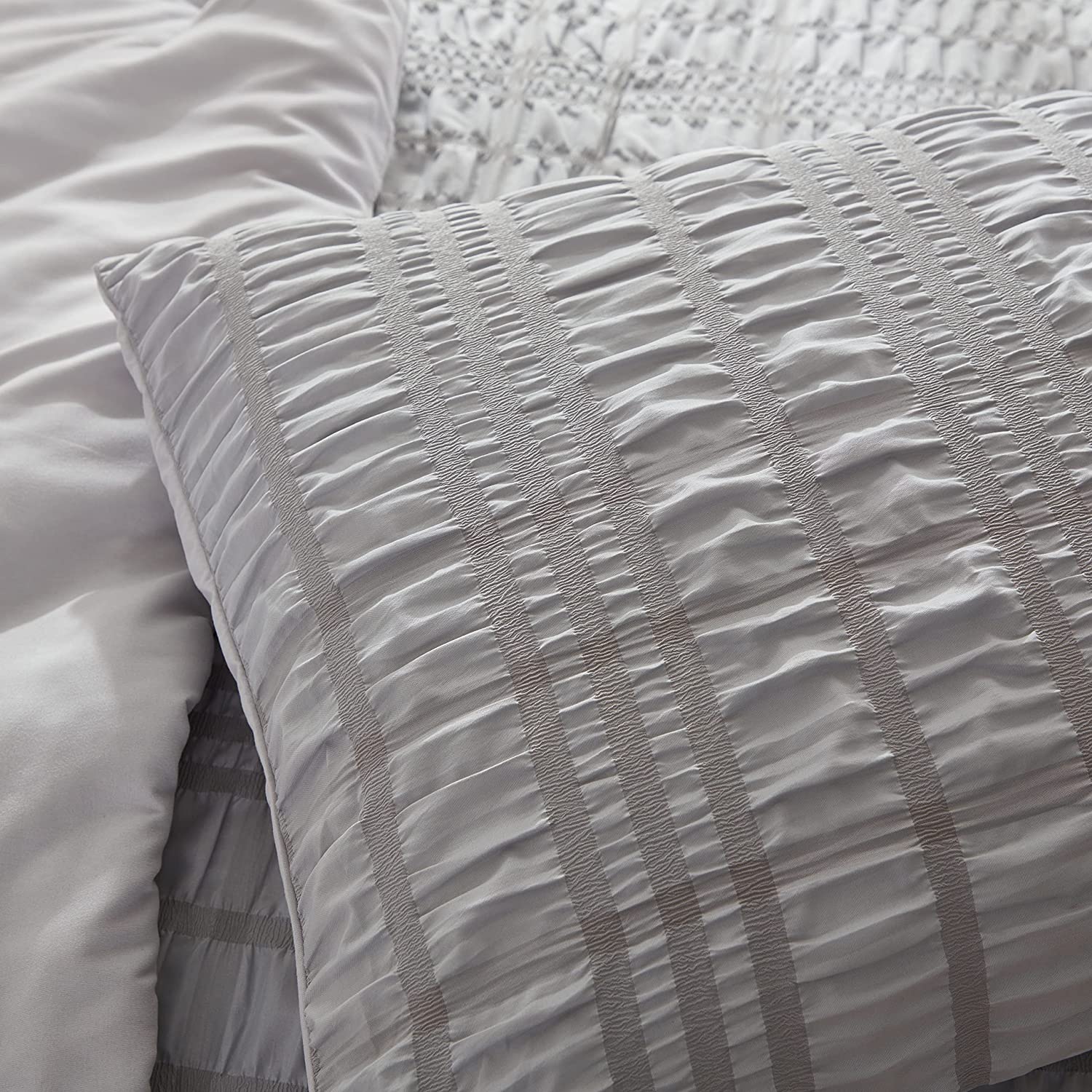Refinery29 | Hayden Collection | Woven Seersucker Plaid Comforter Set, Full/Queen, 3 Pieces, Grey