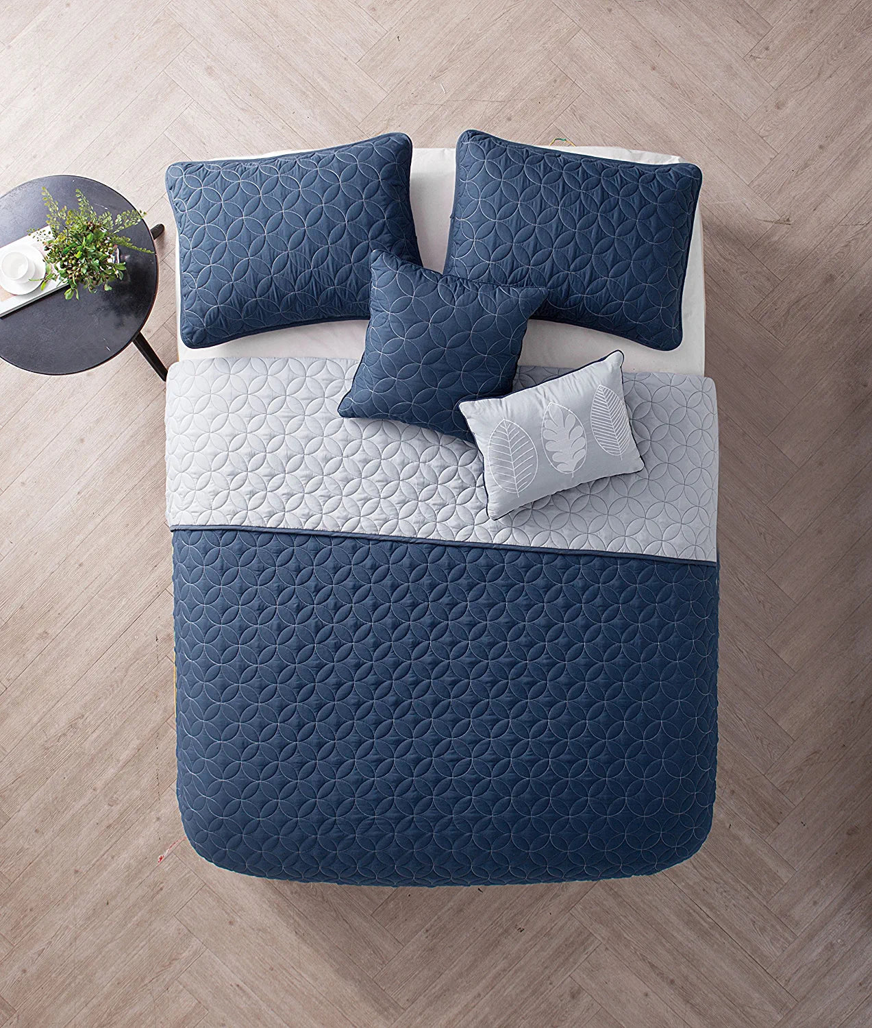 VCNY Home 5 Piece Hayden Quilt Set, Navy/Grey, FOB KS