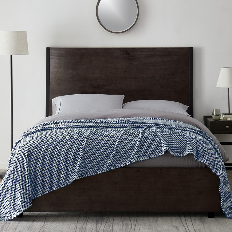 Perry Ellis Portfolio Enzo Chevron Jacquard Blanket Blue, FOB KS