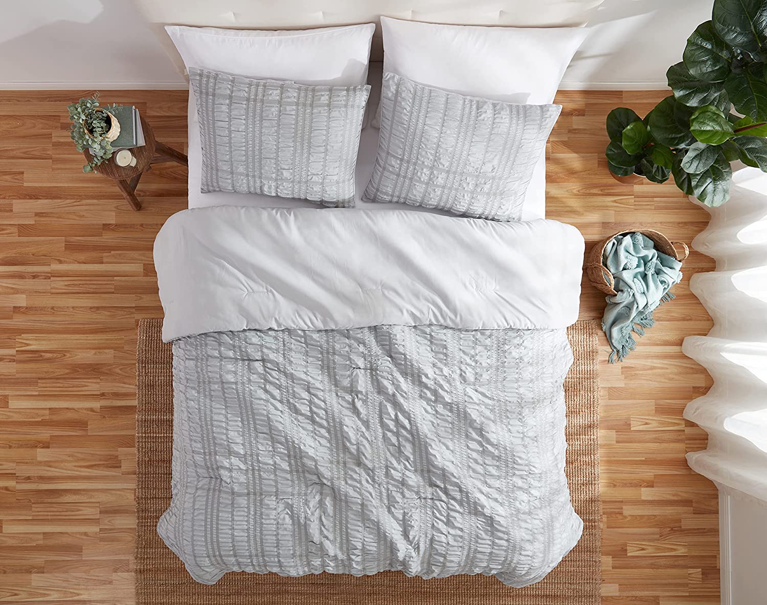 Refinery29 | Hayden Collection | Woven Seersucker Plaid Comforter Set, Full/Queen, 3 Pieces, Grey